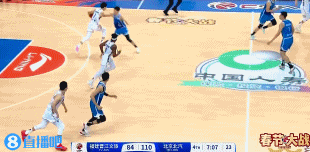 ?个人表演赛！曾凡博狂秀暴扣&远投 12中10砍下28分10板7助