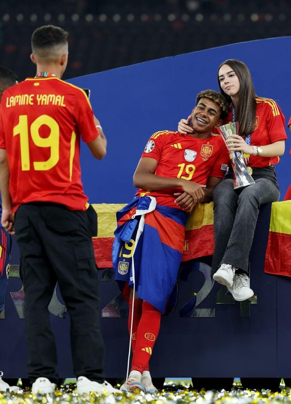 绿帽已戴过一次?记者:亚马尔与女友再次分手,这次真结束了