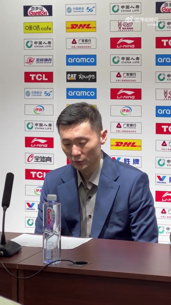 刘炜：非常糟糕的一场比赛 希望其他队员能站出来把比赛打好